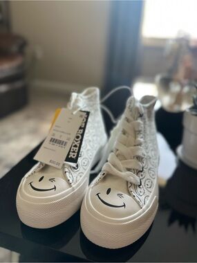 Joe Boxer White Smiley Face High-Top Sneakers